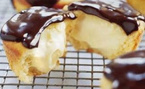 BOSTON CREAM CUPCAKES